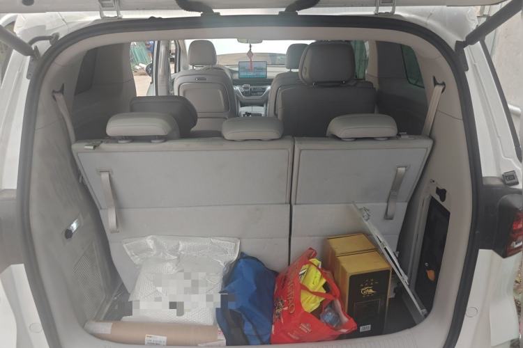 Used Roewe iMAX8 New Energy 2025 1.5T DMH Lu Zun Deluxe Edition Trunk
