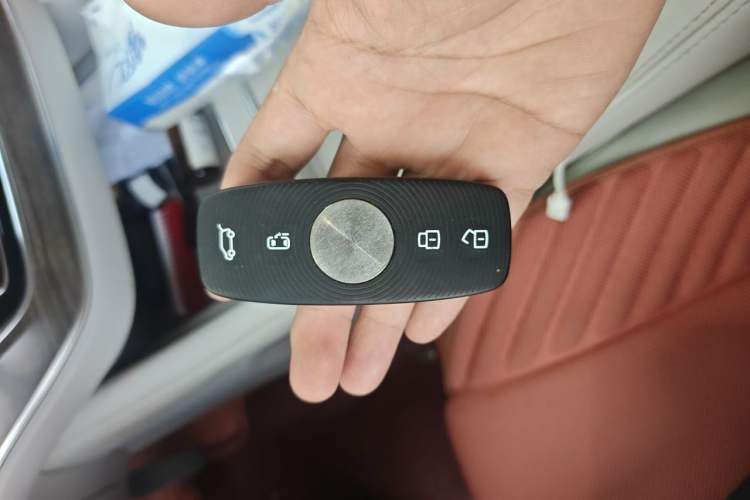 Used Roewe iMAX8 New Energy 2025 1.5T DMH Lu Zun Deluxe Edition Vehicle Key