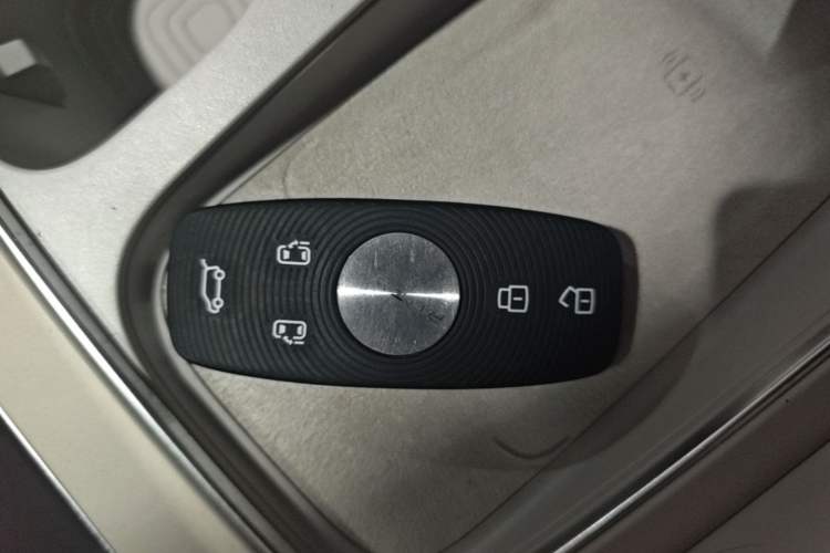 Used Roewe iMAX8 New Energy 2025 1.5T DMH Lu Zun Deluxe Edition Vehicle Key