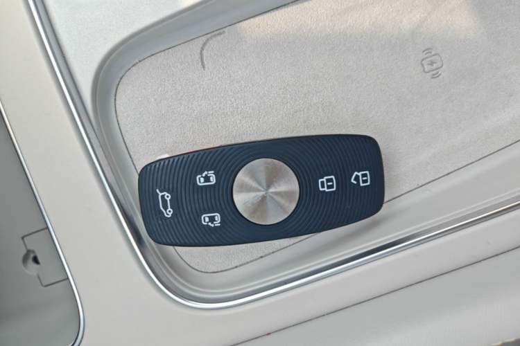Used Roewe iMAX8 New Energy 2025 1.5T DMH Lu Zun Deluxe Edition Vehicle Key