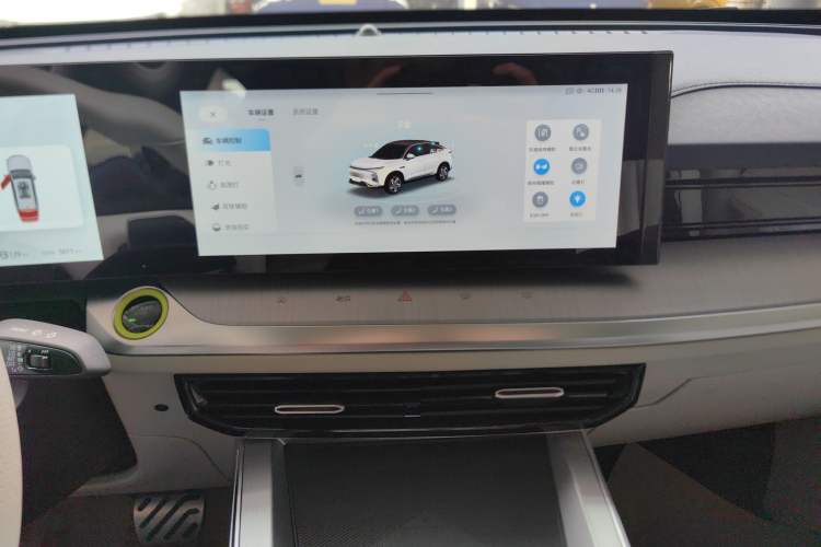 Used Roewe Jing 2022 2.0T Blue Whale Edition Audio And AC Panel