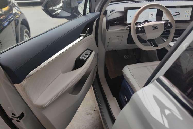 Used Roewe Jing 2022 2.0T Blue Whale Edition Driver Seat