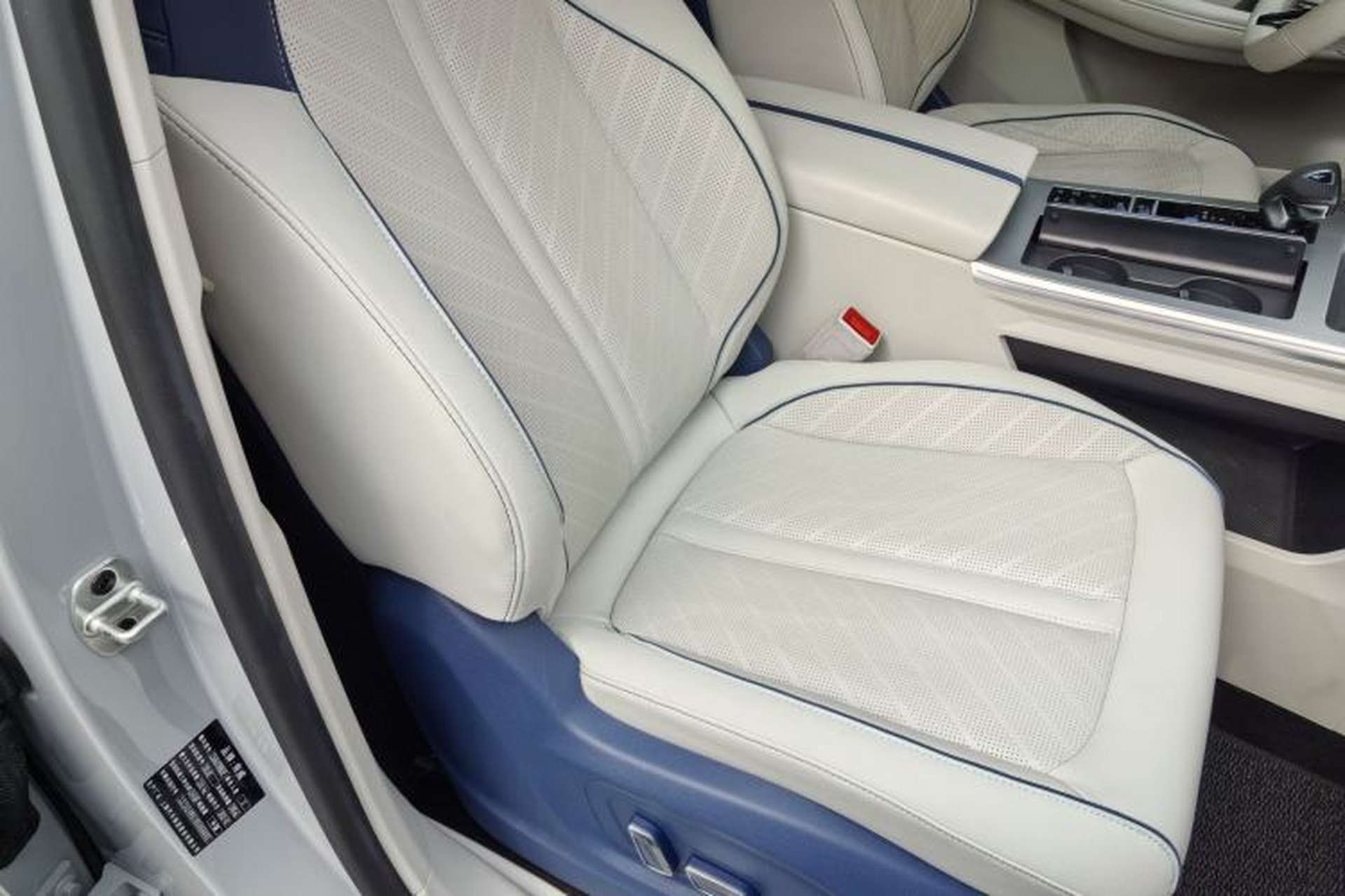 Used Roewe Jing 2022 2.0T Blue Whale Edition Exterior 5