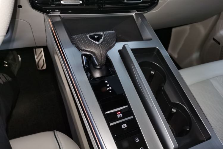 Used Roewe Jing 2022 2.0T Blue Whale Edition Gear Lever