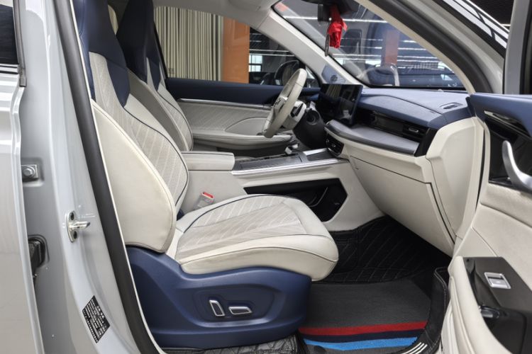 Used Roewe Jing 2022 2.0T Blue Whale Edition Interior 2