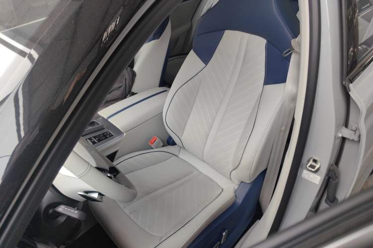 Used Roewe Jing 2022 2.0T Blue Whale Edition Left Front Seat