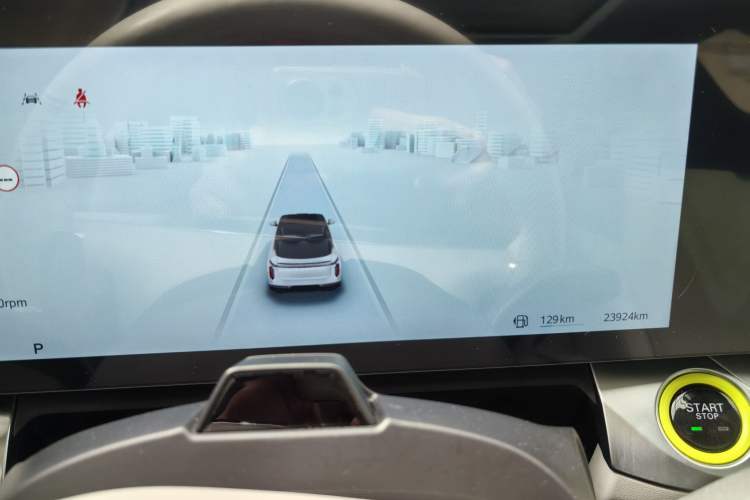Used Roewe Jing 2022 2.0T Blue Whale Edition Odometer Close Up