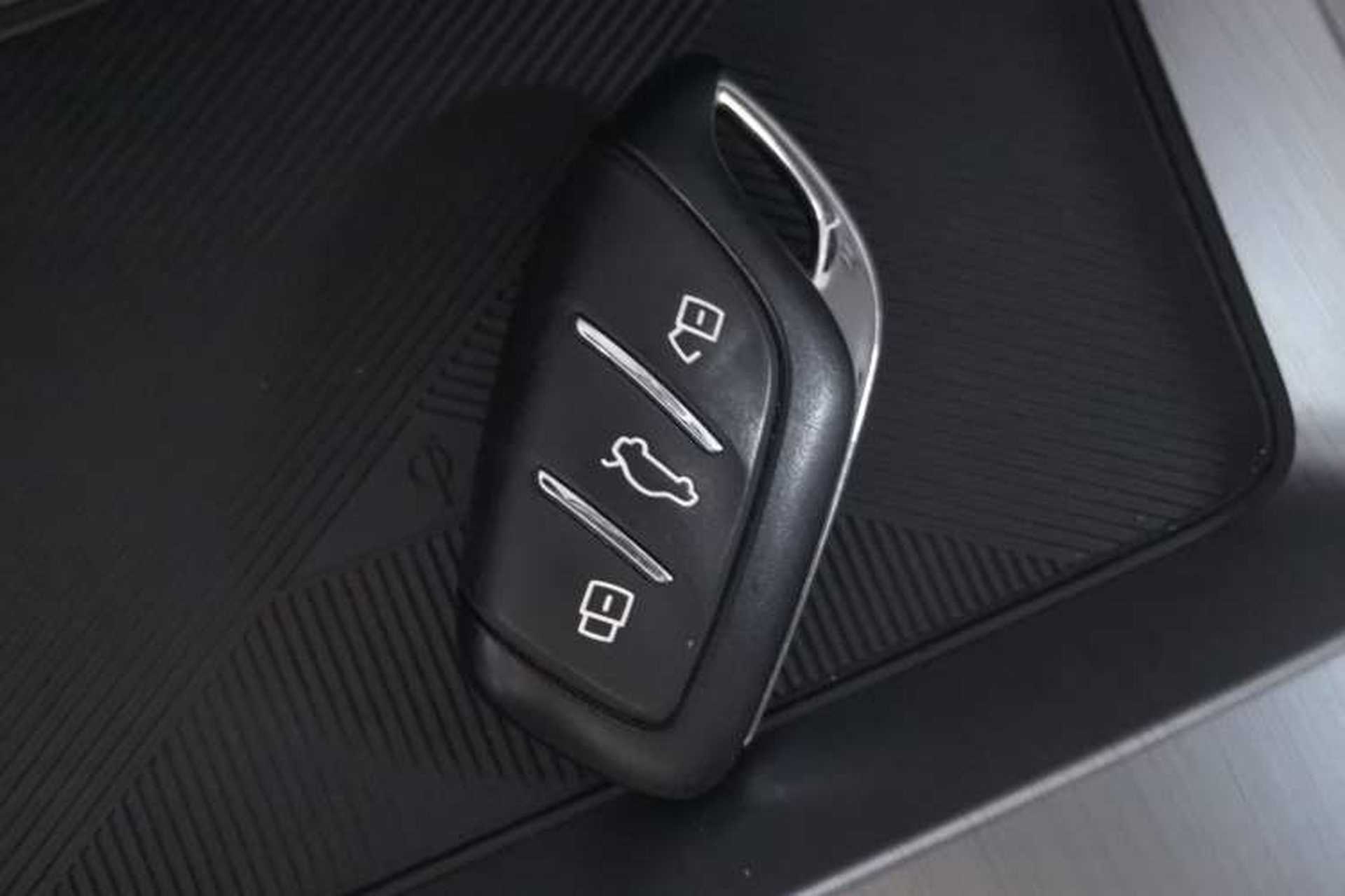 Used Roewe Jing 2022 2.0T Blue Whale Edition Interior 1