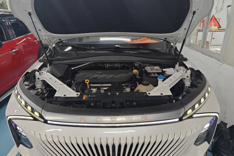 Used Roewe Jing 2022 2.0T Orca Edition Engine Bay