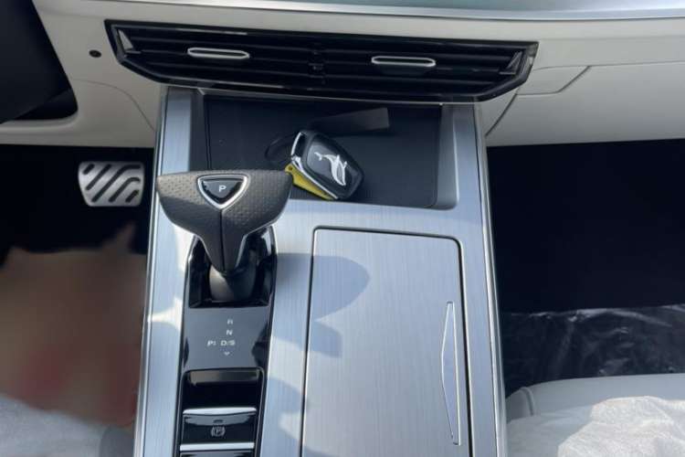 Used Roewe Jing 2022 2.0T Orca Edition Gear Lever