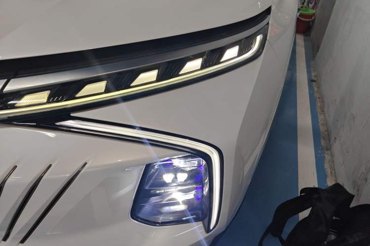 Used Roewe Jing 2022 2.0T Orca Edition Left Front Headlight