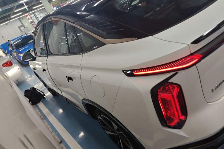 Used Roewe Jing 2022 2.0T Orca Edition Left Side