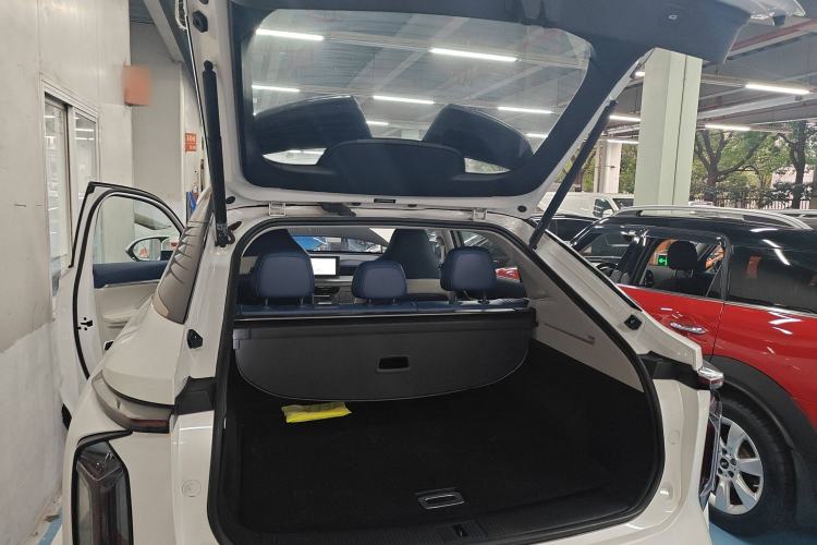 Used Roewe Jing 2022 2.0T Orca Edition Trunk