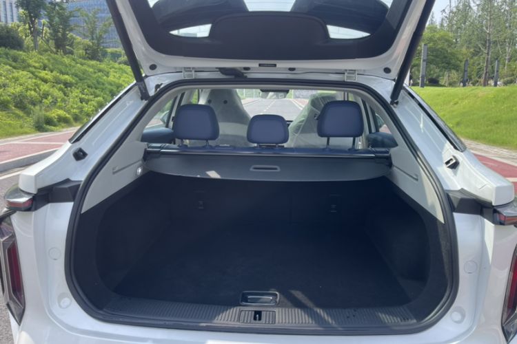 Used Roewe Jing 2022 2.0T Orca Edition Trunk