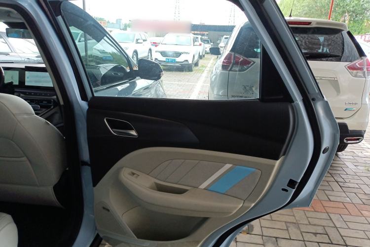 Used Roewe Longmao 2022 1.5L Dynamic Cat Edition Interior 6