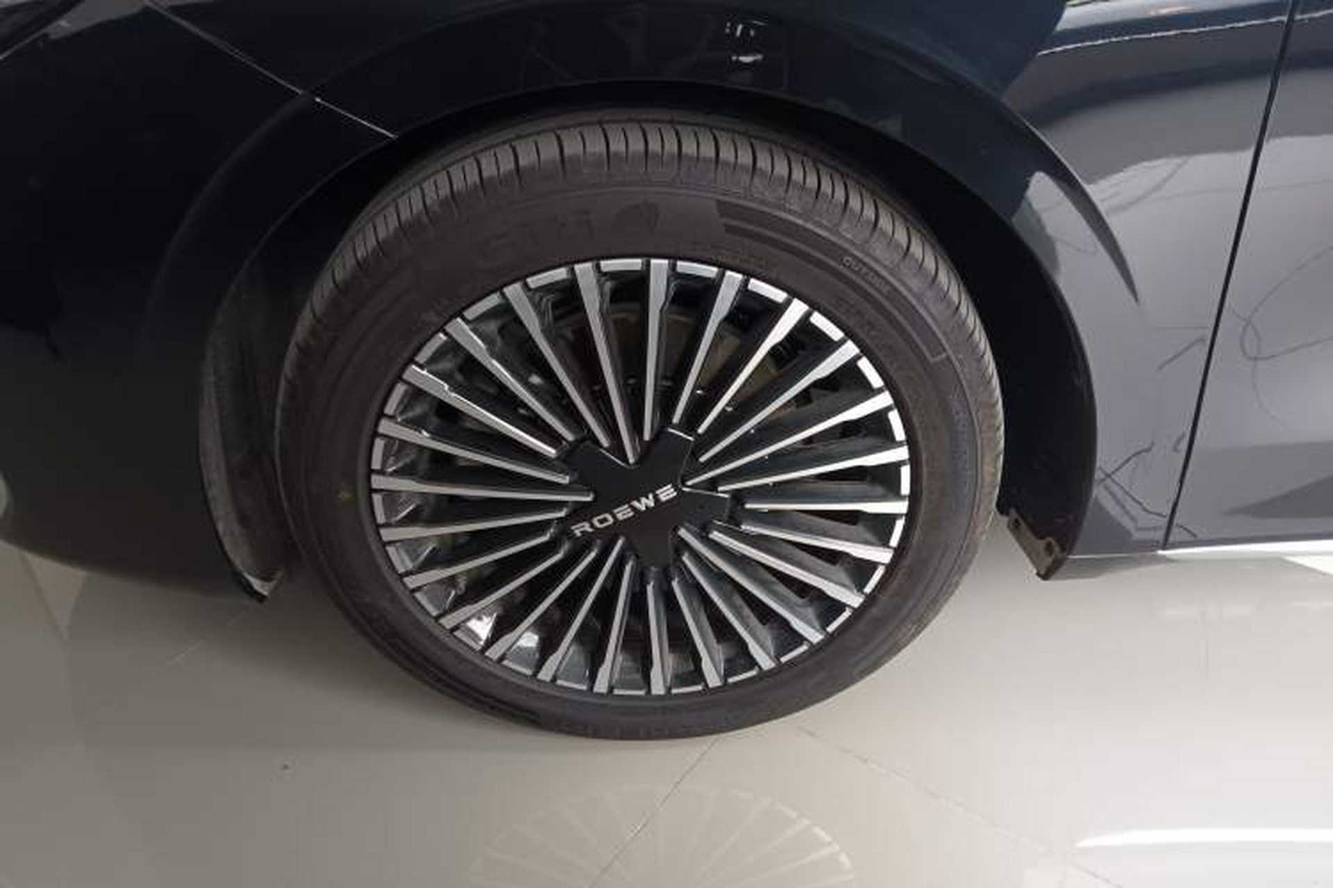 Used Roewe M7 DMH 2025 Model 160km Premium Version Exterior 4