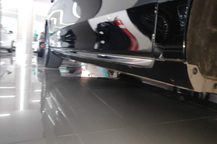 Used Roewe M7 DMH 2025 Model 160km Premium Version Right Side Sill