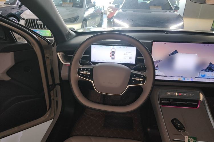 Used Roewe M7 DMH 2025 Model 160km Premium Version Steering Wheel