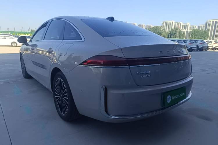 Used Roewe M7 DMH 2025 Model 160km Premium Version Exterior 2