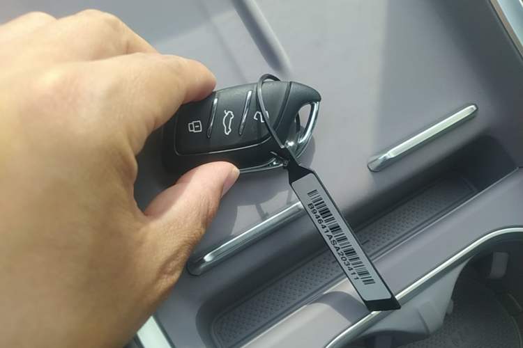 Used Roewe M7 DMH 2025 Model 160km Premium Version Interior 1