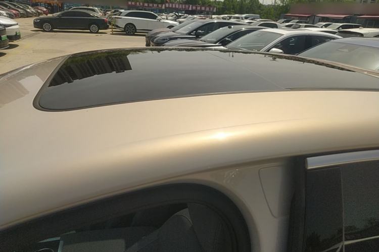 Used Roewe M7 DMH 2025 Model 160km Premium Version Roof