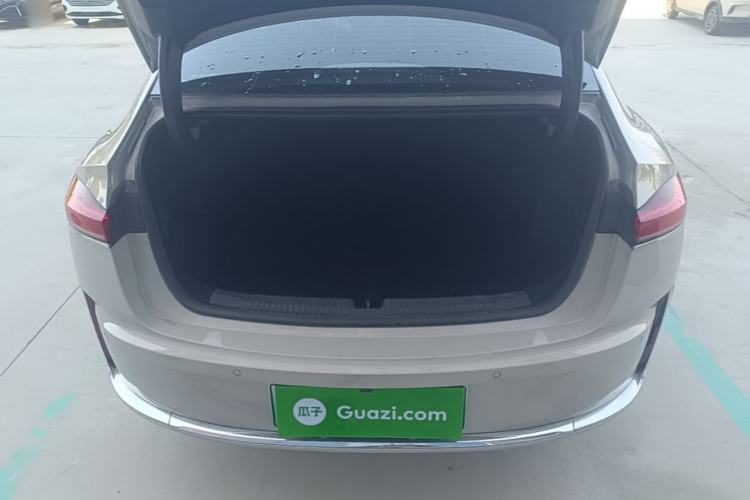 Used Roewe M7 DMH 2025 Model 160km Premium Version Trunk