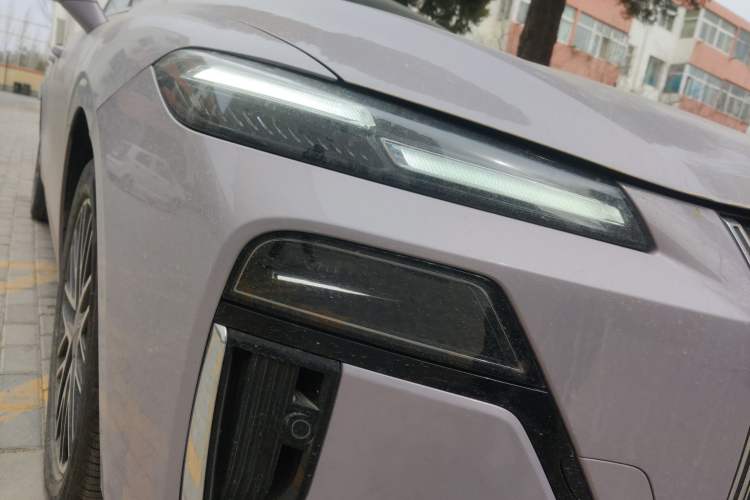 Used Roewe M7 DMH 2025 Model 160km Enjoyment Version Right Front Headlight