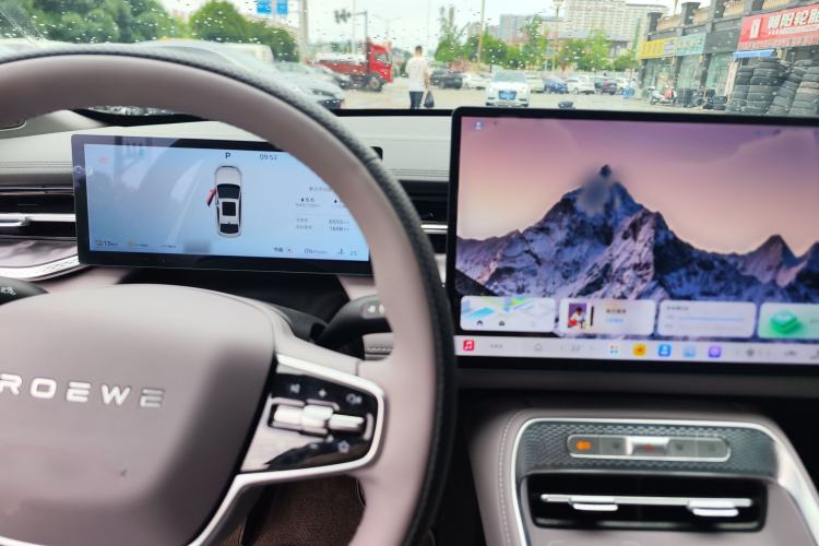 Used Roewe M7 DMH 2025 Model 160km Premium Version Audio And AC Panel