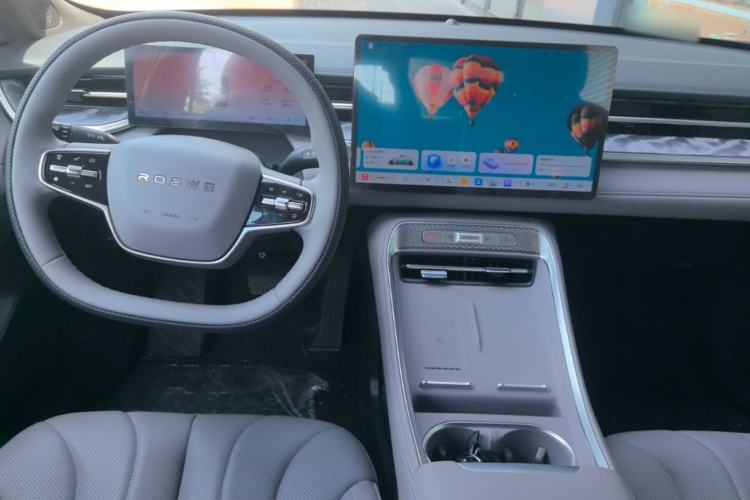 Used Roewe M7 DMH 2025 Model 160km Premium Version Center Console