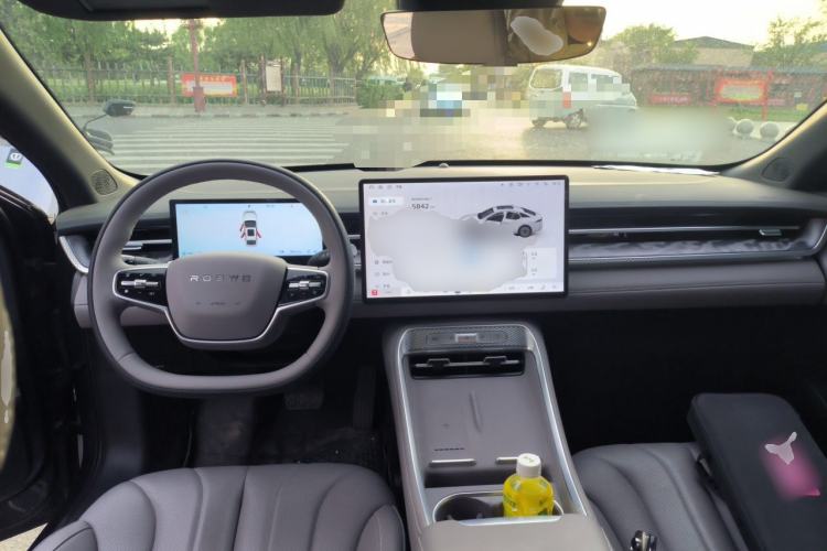 Used Roewe M7 DMH 2025 Model 160km Enjoyment Version Center Console