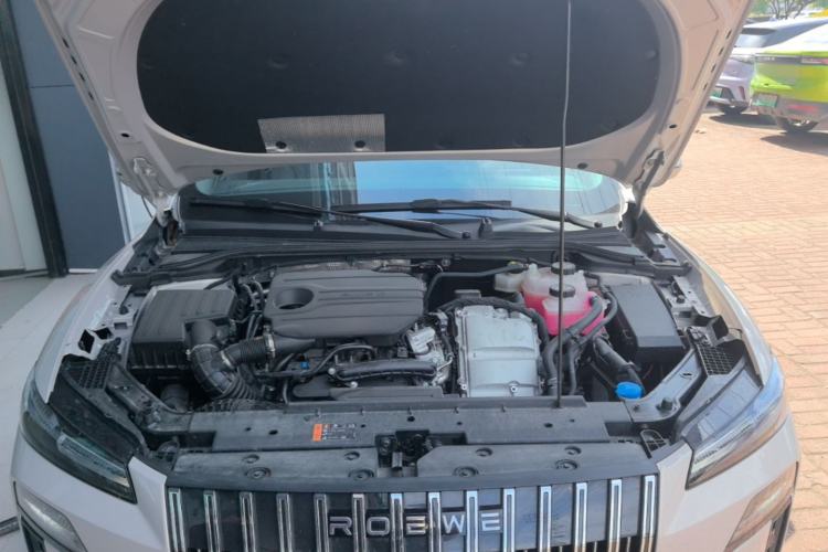 Used Roewe M7 DMH 2025 Model 160km Premium Version Engine Bay