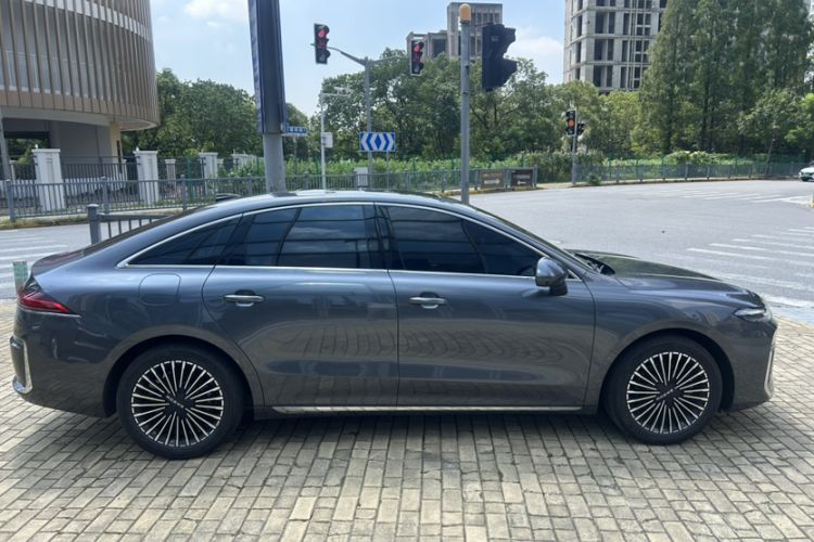 Used Roewe M7 DMH 2025 Model 160km Premium Version Exterior 11