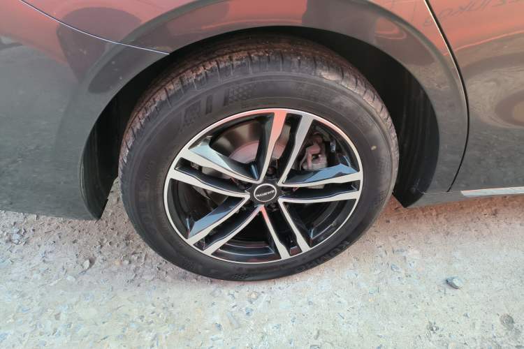 Used Roewe M7 DMH 2025 Model 160km Comfort Version Exterior 2