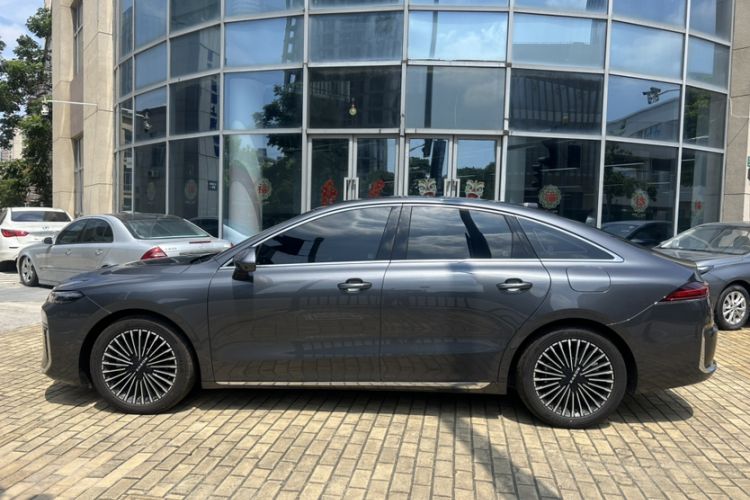 Used Roewe M7 DMH 2025 Model 160km Premium Version Exterior 4