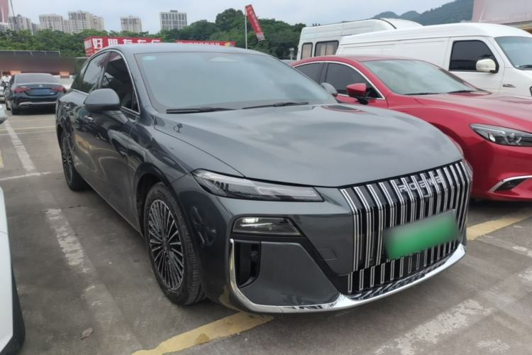 Used Roewe M7 DMH 2025 Model 160km Premium Version Front Right 45 Deg