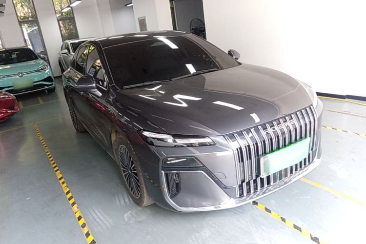 Used Roewe M7 DMH 2025 Model 160km Premium Version Front Right 45 Deg