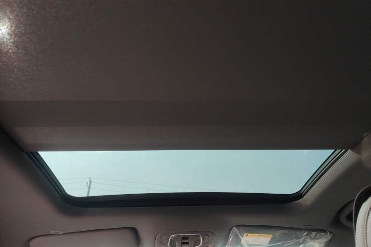 Used Roewe M7 DMH 2025 Model 160km Premium Version Headliner