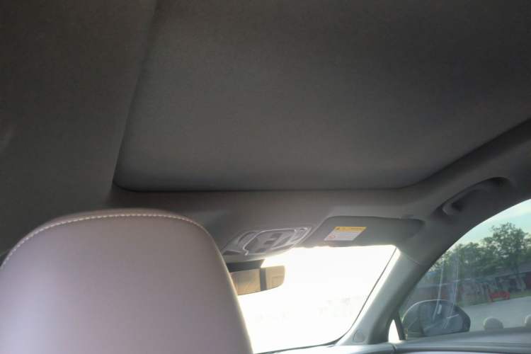 Used Roewe M7 DMH 2025 Model 160km Enjoyment Version Headliner