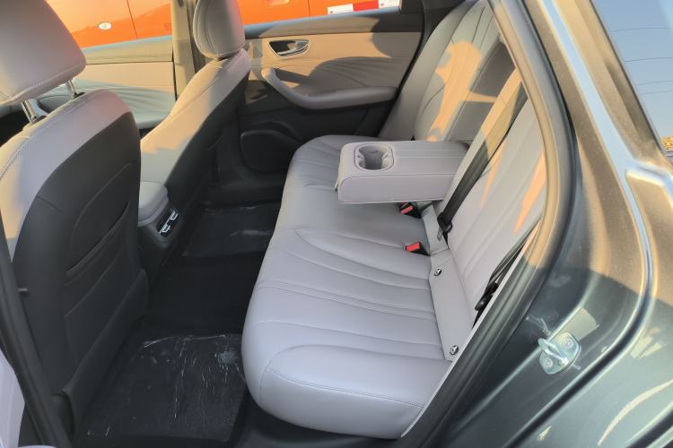 Used Roewe M7 DMH 2025 Model 160km Comfort Version Interior 4