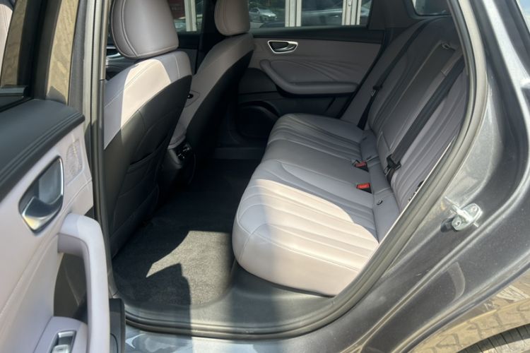 Used Roewe M7 DMH 2025 Model 160km Premium Version Interior 4