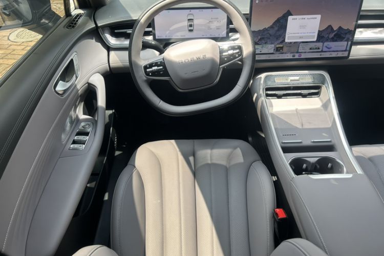 Used Roewe M7 DMH 2025 Model 160km Premium Version Interior 9