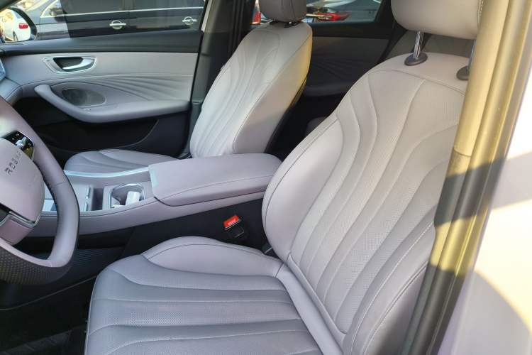 Used Roewe M7 DMH 2025 Model 160km Enjoyment Version Left Front Seat