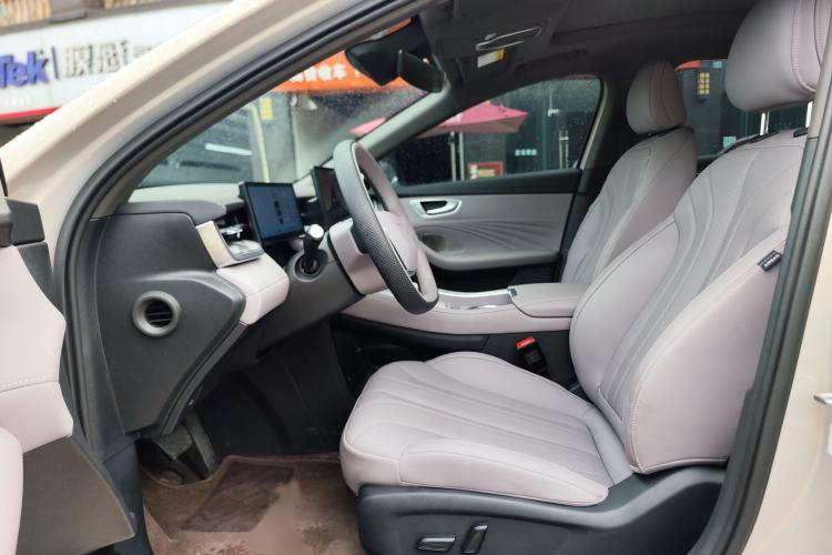 Used Roewe M7 DMH 2025 Model 160km Premium Version Left Front Seat