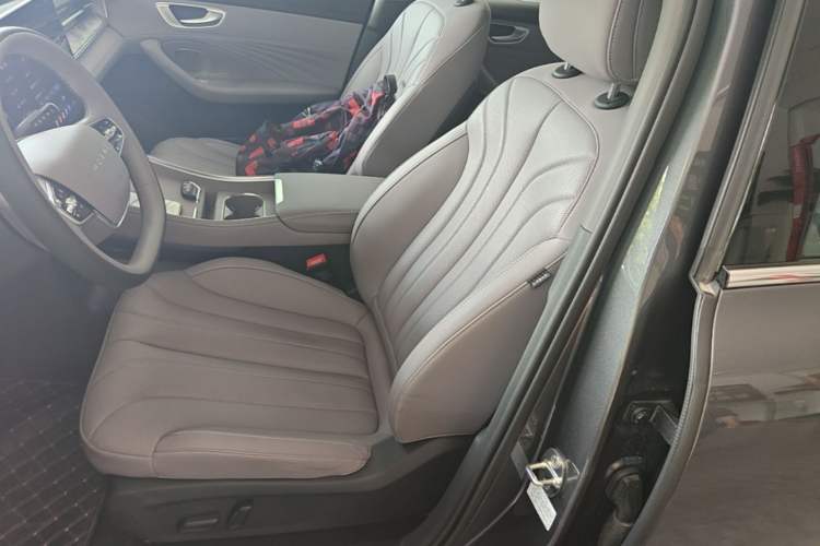 Used Roewe M7 DMH 2025 Model 160km Enjoyment Version Left Front Seat