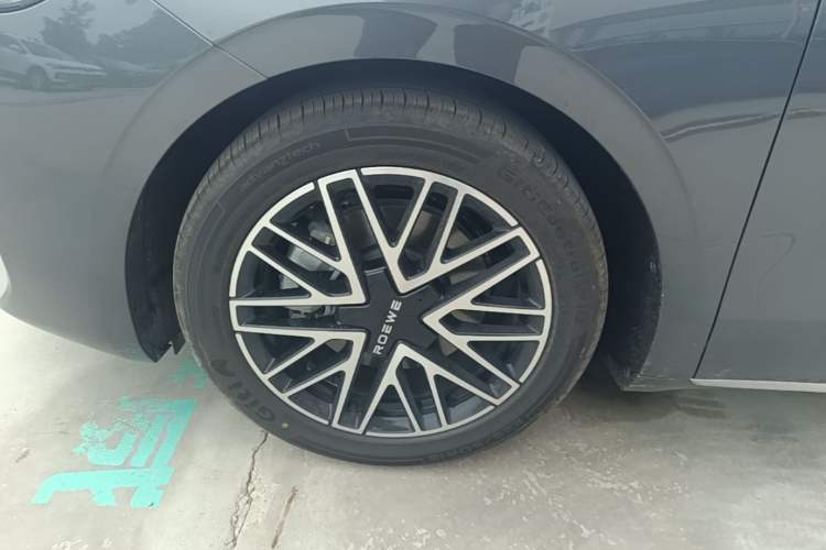 Used Roewe M7 DMH 2025 Model 160km Enjoyment Version Left Front Wheel Hub
