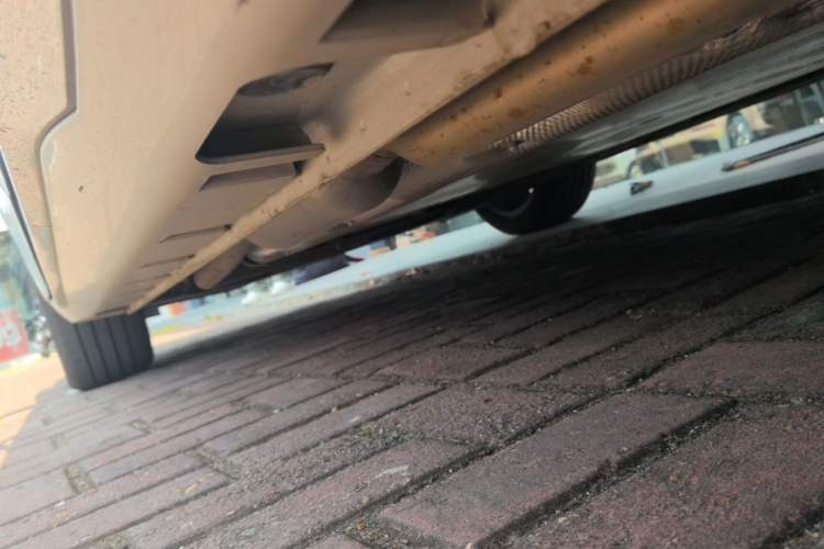 Used Roewe M7 DMH 2025 Model 160km Premium Version Left Side Sill