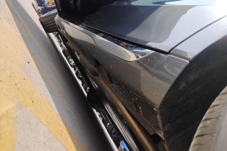 Used Roewe M7 DMH 2025 Model 160km Premium Version Left Side Sill