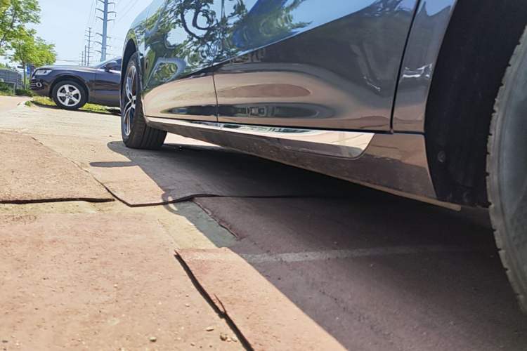 Used Roewe M7 DMH 2025 Model 160km Comfort Version Left Side Sill