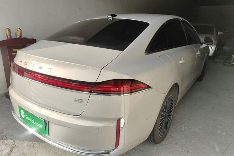 Used Roewe M7 DMH 2025 Model 160km Premium Version Rear Right 45 Deg