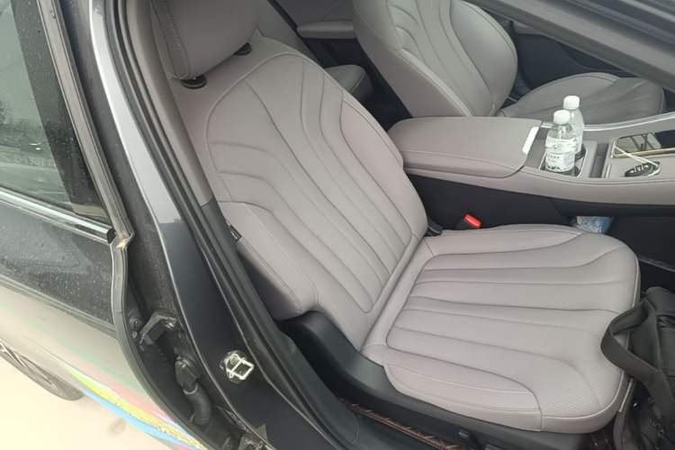 Used Roewe M7 DMH 2025 Model 160km Enjoyment Version Right Front Seat